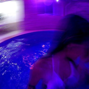 网曝门事件xX视频xX丅Ⅴ一区
